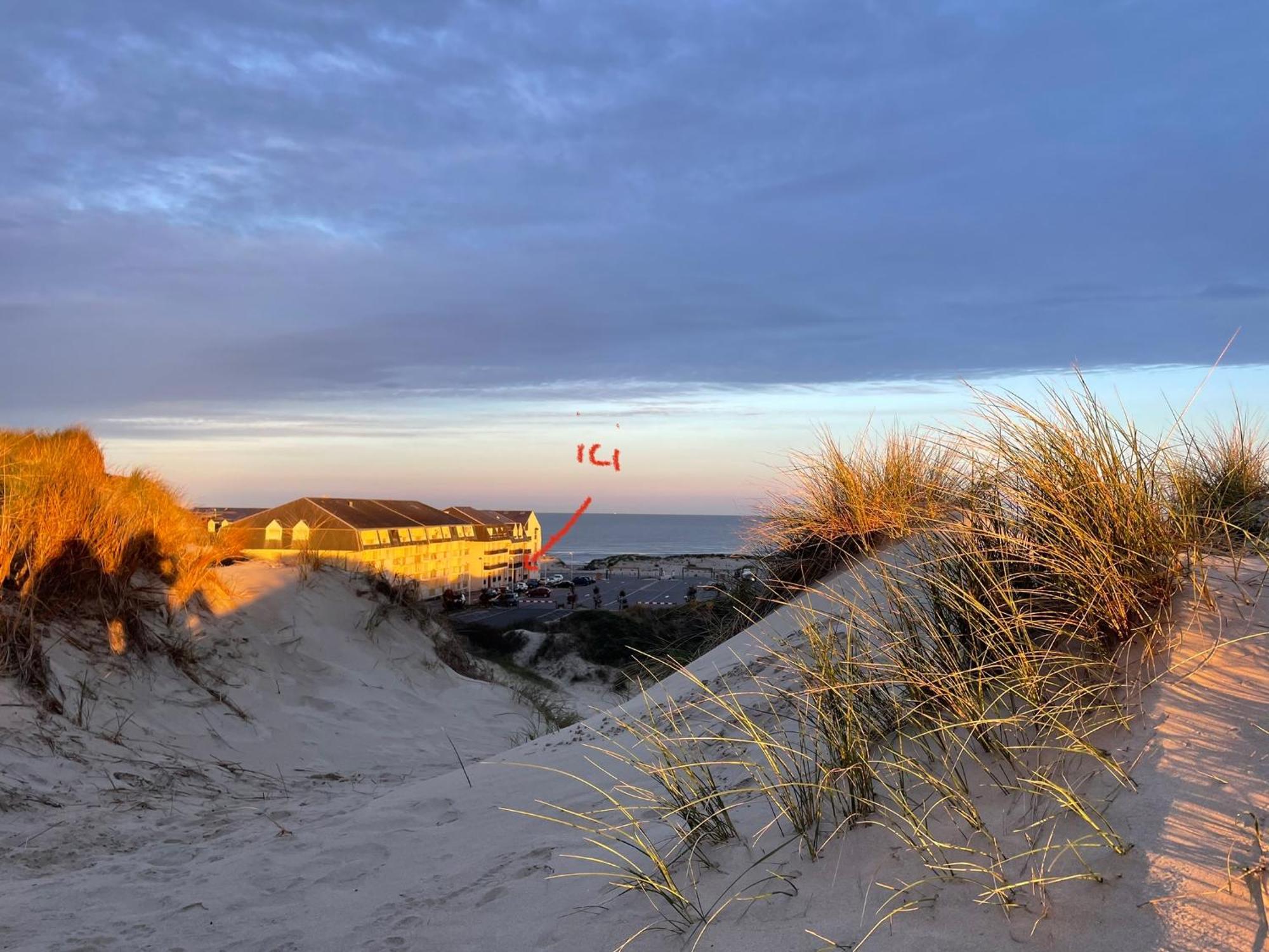 Studio Entre Mer Et Dunes Avec Balcon Vue Laterale Mer 50M Plage Pour 3 Pers Wifi Menage Compris Fort-Mahon-Plage Exterior photo